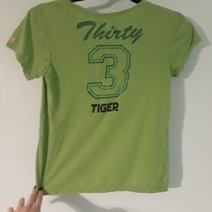 Cute Victoria's Secret Pink Tigers Tee M Green 💖
